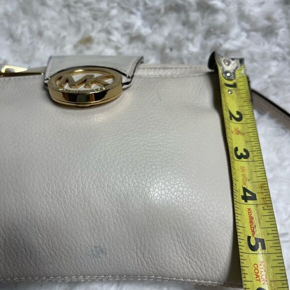 MICHAEL KORS Fulton Pebbled Leather Beige Crossbody Organizer Bag - Picture 8 of 15